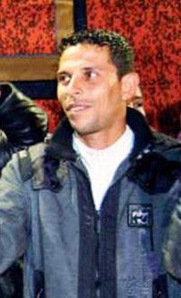Mohammed Bouazizi, il giovane venditore ambulante che dandosi fuoco ha innescato la reazione delle proteste nordafricane